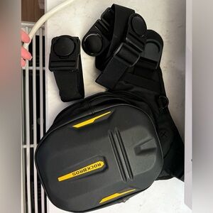 Muti-functions Motorcycle Waist Pack Thigh Bag Magnetic Tank Bag